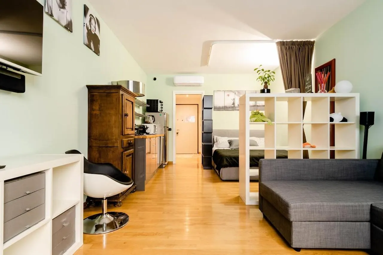 Central Studio Apartment - 24H Self Checkin Milano