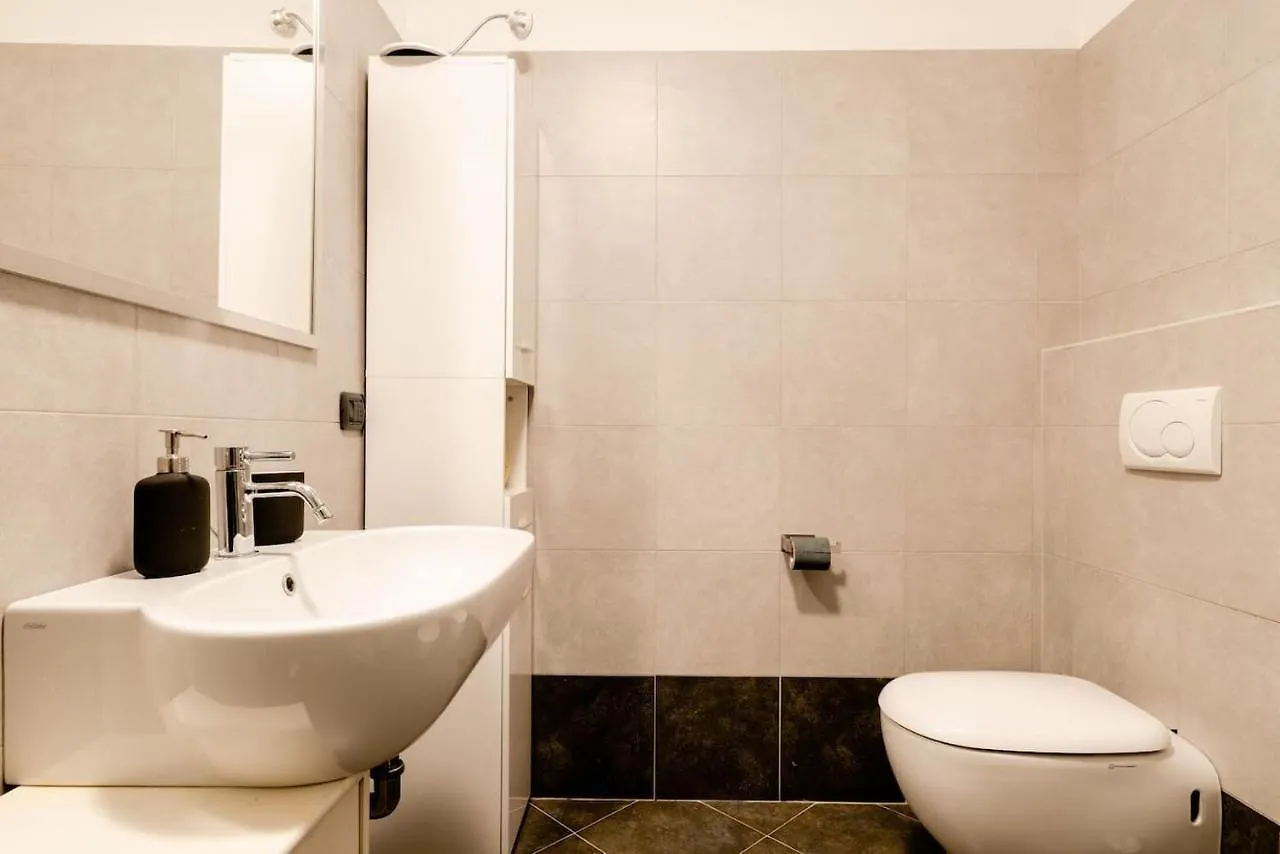 Central Studio Apartment - 24H Self Checkin Milano